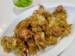 Resep Bakwan Sosis yang Renyah Anti Lembek Untuk Camilan Tahun Baru