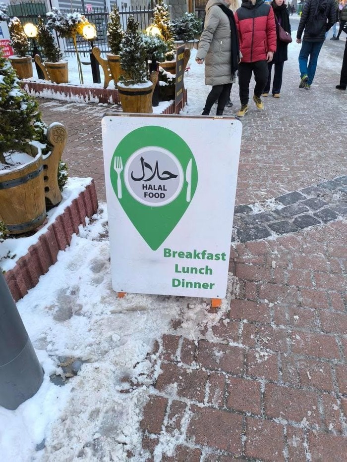 Sambut Musim Dingin, Banyak Bermunculan Restoran Halal di Polandia
