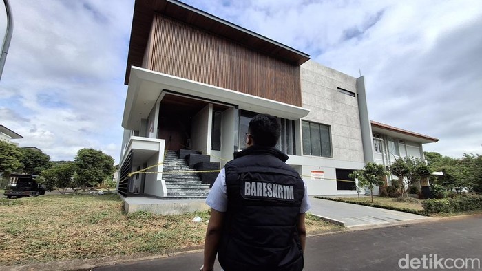 Rumah mewah Rp 15 M di Alam Sutera yang disita di kasus robot trading NET89