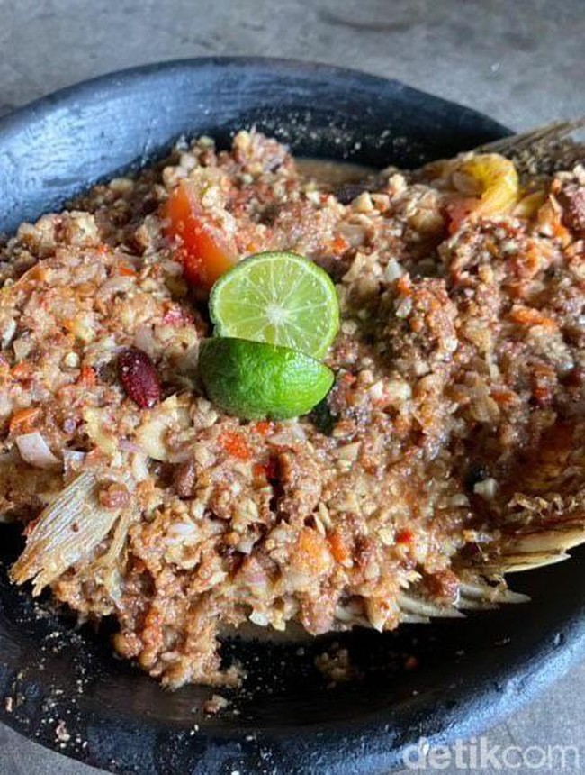 Warung Betawi-Sunda di Bekasi Ini Selalu Penuh, Harga Mulai Rp 10.000!