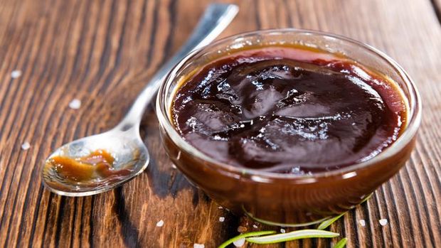 Saus BBQ untuk pesta tahun baru
