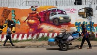 Benjamin Le Lieve, presiden penyelenggara festival Graff Ivoire, mengatakan bahwa ia bangga telah meluncurkan inisiatif baru. Orang-orang yang lewat mengagumi para seniman yang sedang bekerja dan menyatakan persetujuan atas upaya mereka untuk merombak pusat kota.