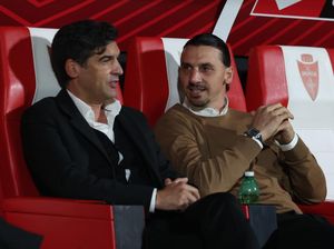 Pecat Paulo Fonseca, Bos AC Milan Tak Libatkan Ibra