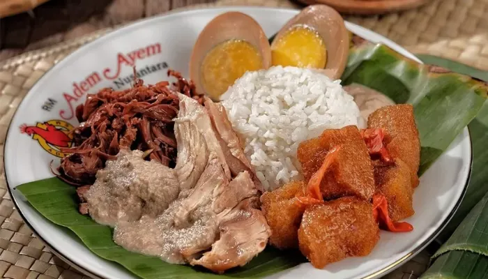 5 Tempat Makan Legendaris di Solo yang Punya Menu Lezat