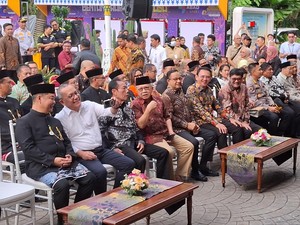 Anies-Ahok Duduk Sebelahan hingga Tertawa Bareng di Agenda Pemprov Jakarta