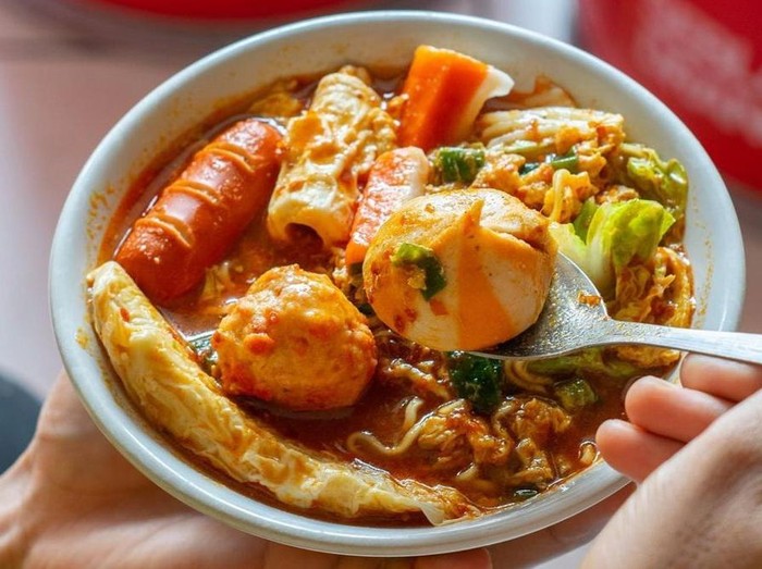 Bikin Kesal! Pempek Palembang Dibandingkan dengan Seblak