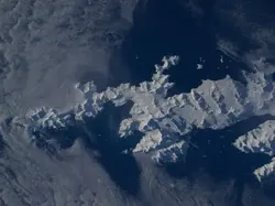 Foto-foto Menakjubkan Bumi dari Luar Angkasa Sepanjang 2024