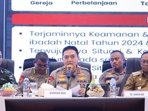156 Diganjar Penghargaan-42 Polisi Dipecat di Riau Selama 2024