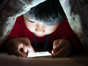 Para Ahli Peringatkan Bahaya Sering Nonton Video Pendek Tiktok-Reels