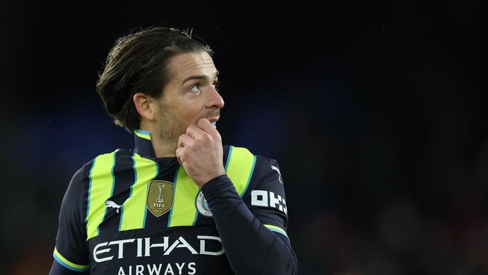 Soccer Football - Premier League - Crystal Palace v Manchester City - Selhurst Park, London, Britain - December 7, 2024 Manchester Citys Jack Grealish reacts after the match Action Images via Reuters/Paul Childs EDITORIAL USE ONLY. NO USE WITH UNAUTHORIZED AUDIO, VIDEO, DATA, FIXTURE LISTS, CLUB/LEAGUE LOGOS OR LIVE SERVICES. ONLINE IN-MATCH USE LIMITED TO 120 IMAGES, NO VIDEO EMULATION. NO USE IN BETTING, GAMES OR SINGLE CLUB/LEAGUE/PLAYER PUBLICATIONS. PLEASE CONTACT YOUR ACCOUNT REPRESENTATIVE FOR FURTHER DETAILS..