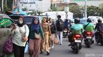 Jelang Malam Tahun Baru Kawasan Bundaran HI Mulai Ramai Warga