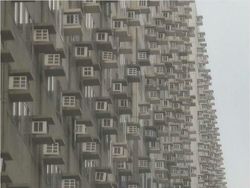 Jika Mengidap Megalophobia Jangan Lihat Foto Ini, Jangan Ya Dek