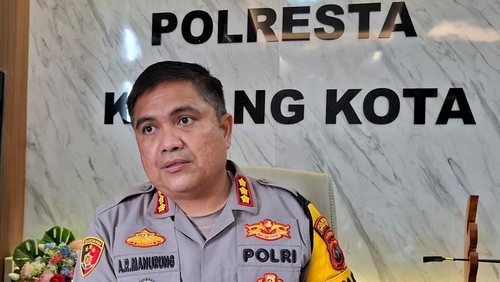 Kapolresta Kupang Kota Kombes Aldinan Manurung di kantornya, Selasa (31/12/2024). (Yufengki Bria/detikBali)