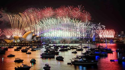 Pesta Kembang Api Meriah Rayakan Tahun Baru 2025 di Sydney