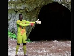 Meme Beratnya Menjadi Fans Emyu