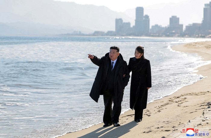 North Korean leader Kim Jong Un and his daughter Kim Ju Ae visit the newly built Kalma coastal tourist area in Wonsan, North Korea, December 29, 2024, in this photo released by North Koreas official Korean Central News Agency. KCNA via REUTERS    ATTENTION EDITORS - THIS IMAGE WAS PROVIDED BY A THIRD PARTY. REUTERS IS UNABLE TO INDEPENDENTLY VERIFY THIS IMAGE. NO THIRD PARTY SALES. SOUTH KOREA OUT. NO COMMERCIAL OR EDITORIAL SALES IN SOUTH KOREA.