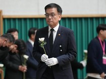 Momen Plt Presiden Korsel Beri Penghormatan untuk Korban Jeju Air