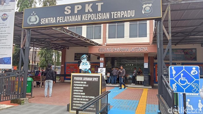 Pelayanan SIM dan SKCK di Polretabes Palembang ditutup sementara selama libur Tahun Baru 2025.