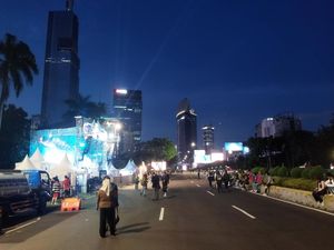 Senangnya Pekerja di Sudirman Jakarta, Pulang Ngantor Ada Car Free Night