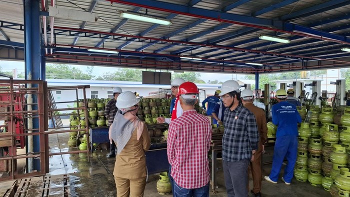 Pihak Pertamina, Pemkot, dan Polres Lubuklinggau lakukan sidak untuk menindaklanjuti isu kelangkaan LPG 3 kg