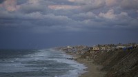 Warga Gaza masih mengungsi untuk menghindari serangan Israel.  