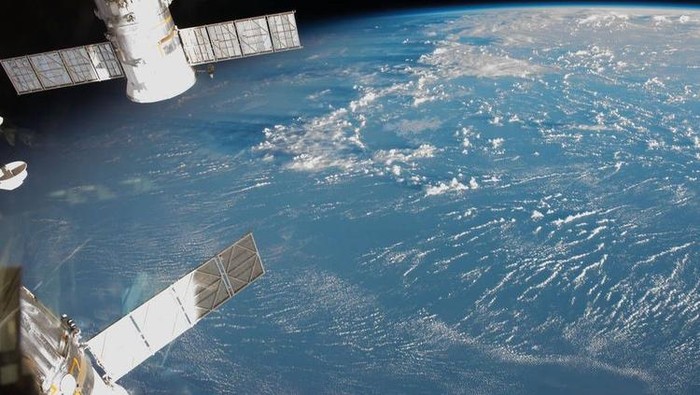 Potret Planet Bumi Diliat dari Antariksa, Bikin Terkesima