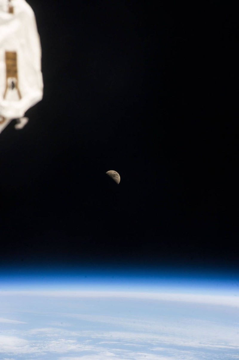 Potret Planet Bumi Diliat dari Antariksa, Bikin Terkesima