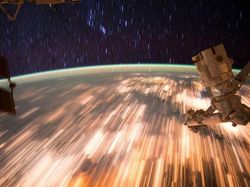 Potret Planet Bumi Diliat dari Antariksa, Bikin Terkesima