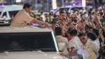 Potret Prabowo Sapa Warga di Car Free Night Bundaran HI