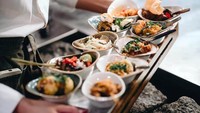 Di Belanda, ada banyak tempat makan Indonesia yang masih menawarkan menu rijsttafel. Penikmatnya pun tak pernah sepi. Foto: Archive/Site