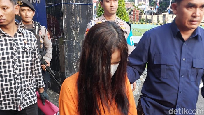 Selebgram asal Cirebon pelaku promosi judol