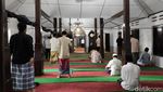 Suasana Situs Keramat Ki Buyut Trusmi Cirebon