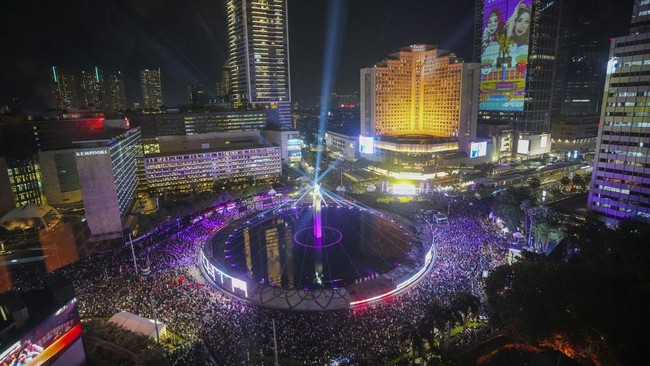 Alasan di Balik Batalnya Uji Coba Car Free Night Jakarta