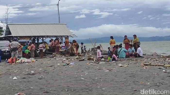 Suasana di objek wisata Loang Baloq, Sekarbela, Kota Mataram, Selasa (31/12/2024). (Nathea Citra/detikBali)
