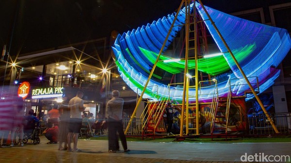 Suasana Malam Tahun Baru di Batavia PIK, Spot Wisata Kekinian Jakarta