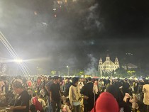 Lapangan Andi Makkasau Parepare Tiba-tiba Hujan Jelang Pergantian Tahun