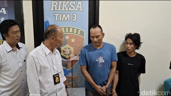 Tampang kedua pelaku Edward (37) dan Irawan (27) yang mencuri kabel taman di Palembang