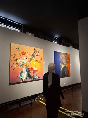 Meromantisasi Bandung di Grey Art Gallery