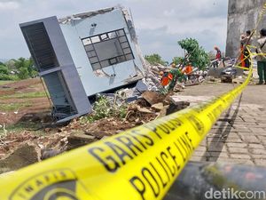 Sekeluarga Korban Vila Longsor Tertimpa Musibah Usai Ziarah di Bangkalan