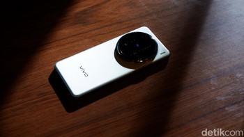 Vivo X200 Pro disokong chipset Dimensity 9400. Foto: Adi Fida Rahman/detikINET