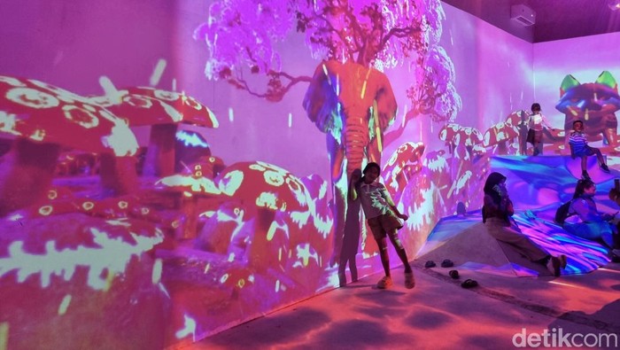 GIZ Park wahana baru Kebun Binatang Surabaya