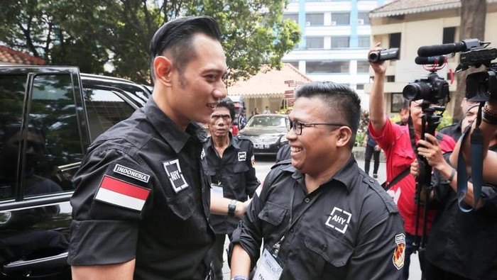 AHY dengan Wasekjen Partai Demokrat Irwan