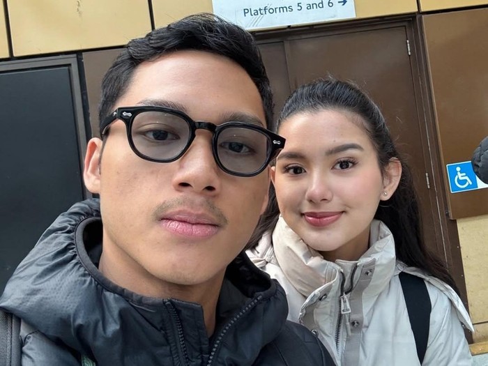 Azriel Hermansyah dan Sarah Menzel