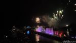 Semarak Malam Tahun Baru 2025 di Kota Surabaya