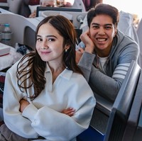 Syifa Hadju dan El Rumi terlihat liburan akhir tahun bersama ke luar negeri. Liburan mewah, keduanya tampak menaiki pesawat kelas bisnis. Foto: Instagram/elelrumi