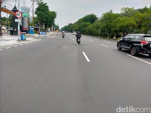 Mendung Syahdu Sambut Tahun Baru 2025 di Kota Surabaya