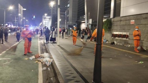 Jl Sudirman-Thamrin kembali dibuka usai perayaan tahun baru 2025 di Jakarta