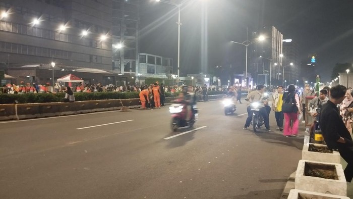 Jl Sudirman-Thamrin kembali dibuka usai perayaan tahun baru 2025 di Jakarta