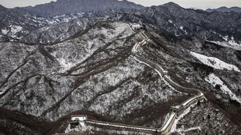 Tembok Besar China bukan satu-satunya bangunan yang terlihat dari angkasa, Piramida Agung dan sejumlah jembatan besar juga terlihat dari antariksa. (Foto: GettyImages)  