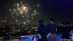 Menyaksikan Kembang Api Tahun Baru 2025 dari Gedung Tinggi Jakarta